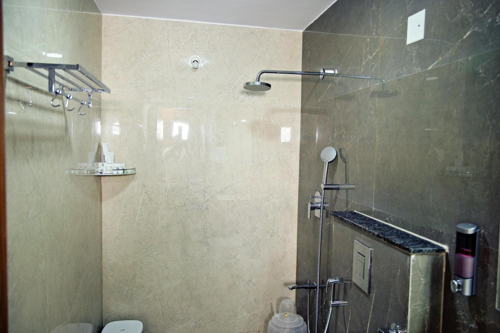 Villa Grand Hotel Near Kempegowda International Airport Devanahalli Kültér fotó